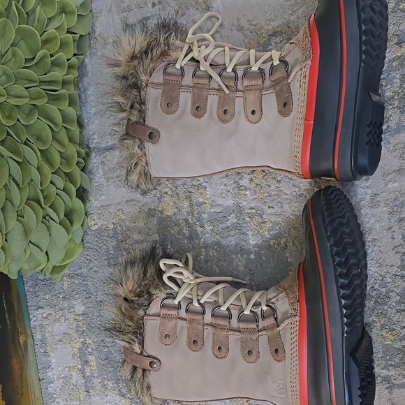 SOREL Women's Joan of Arctic Waterproof Boot - Picture 8 of 16